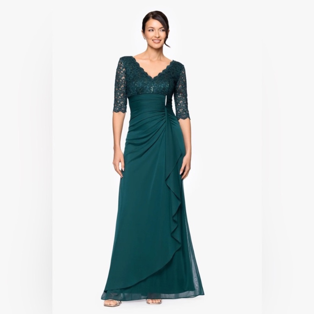 Betsy & Adam Emerald Lace Cascade Gown SZ 22W MOB Wedding Guest GALA Bridesmaid